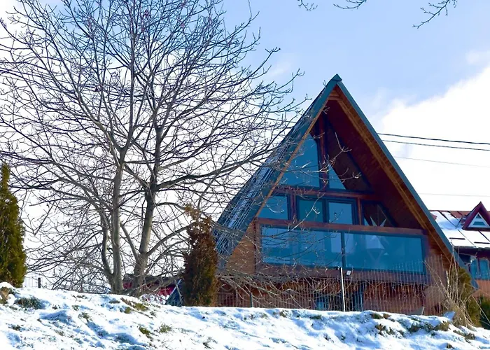 Triangle House Parang